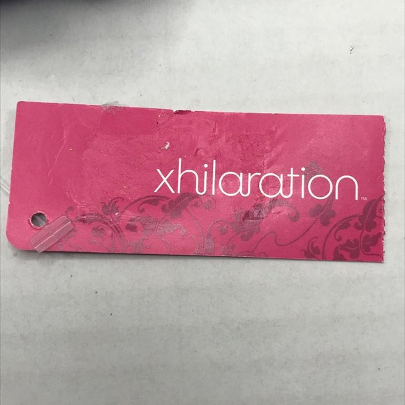 Xhilaration Junior's Sz. Small 0-2 Reversible Triangle Bikini Top Red Stripe New - Picture 4 of 11